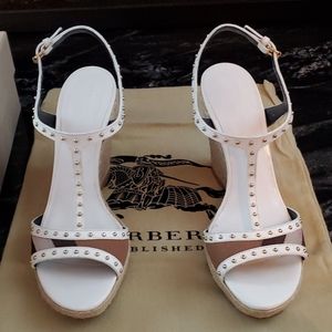 Burberry white and plaid espadrille